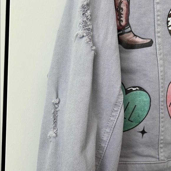(Up)Cycled Graphic Denim Jacket - Light Purple - Picture 3 of 8